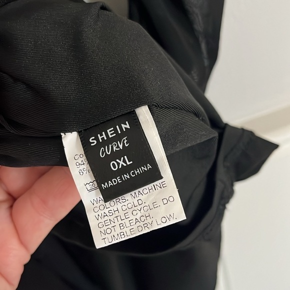 Shein curve black ruched bodycon dress size 0X - Picture 3 of 5